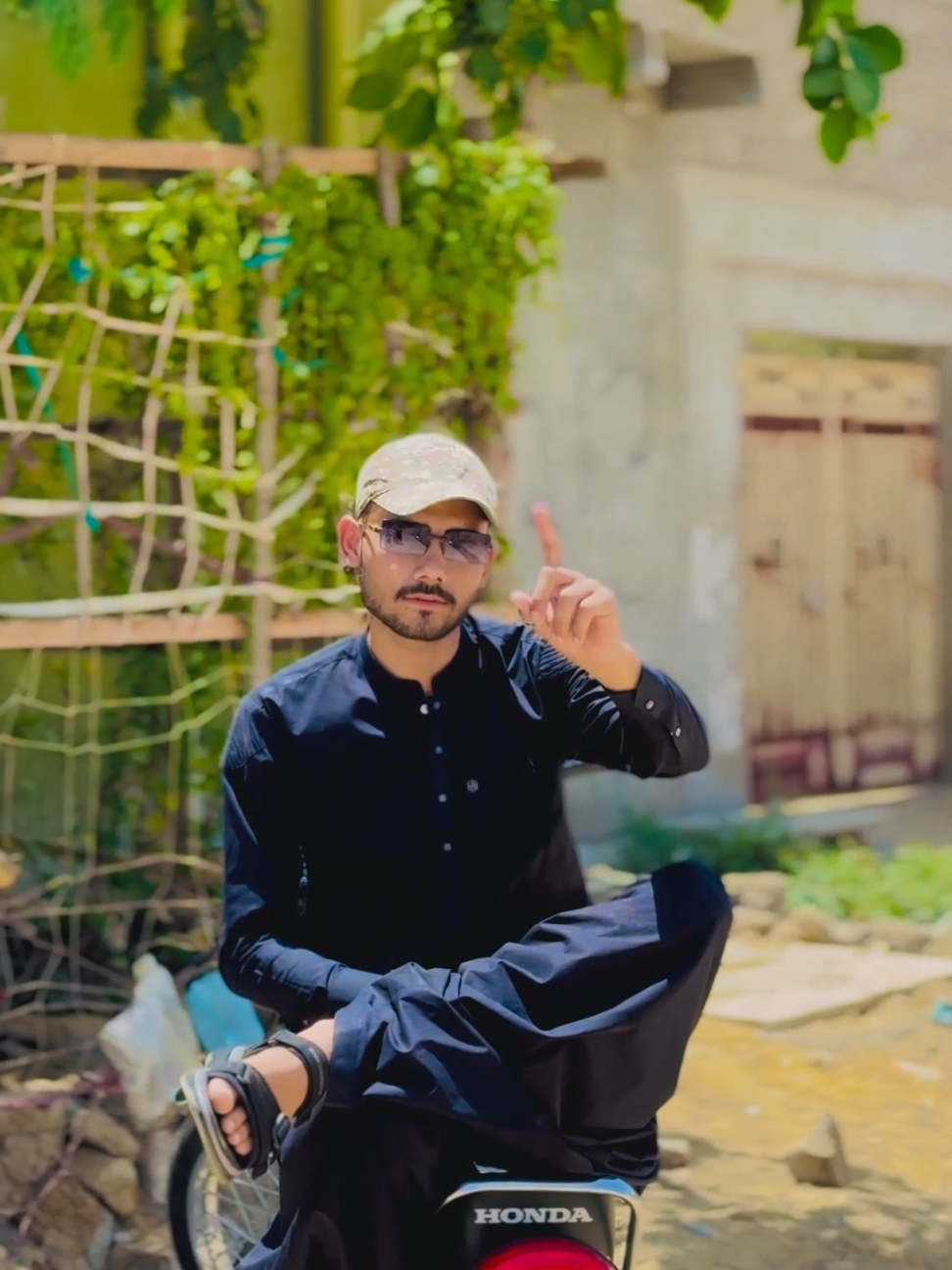 @[>🥀{اِبراھیم &laquo;دادا}.313🥀<]