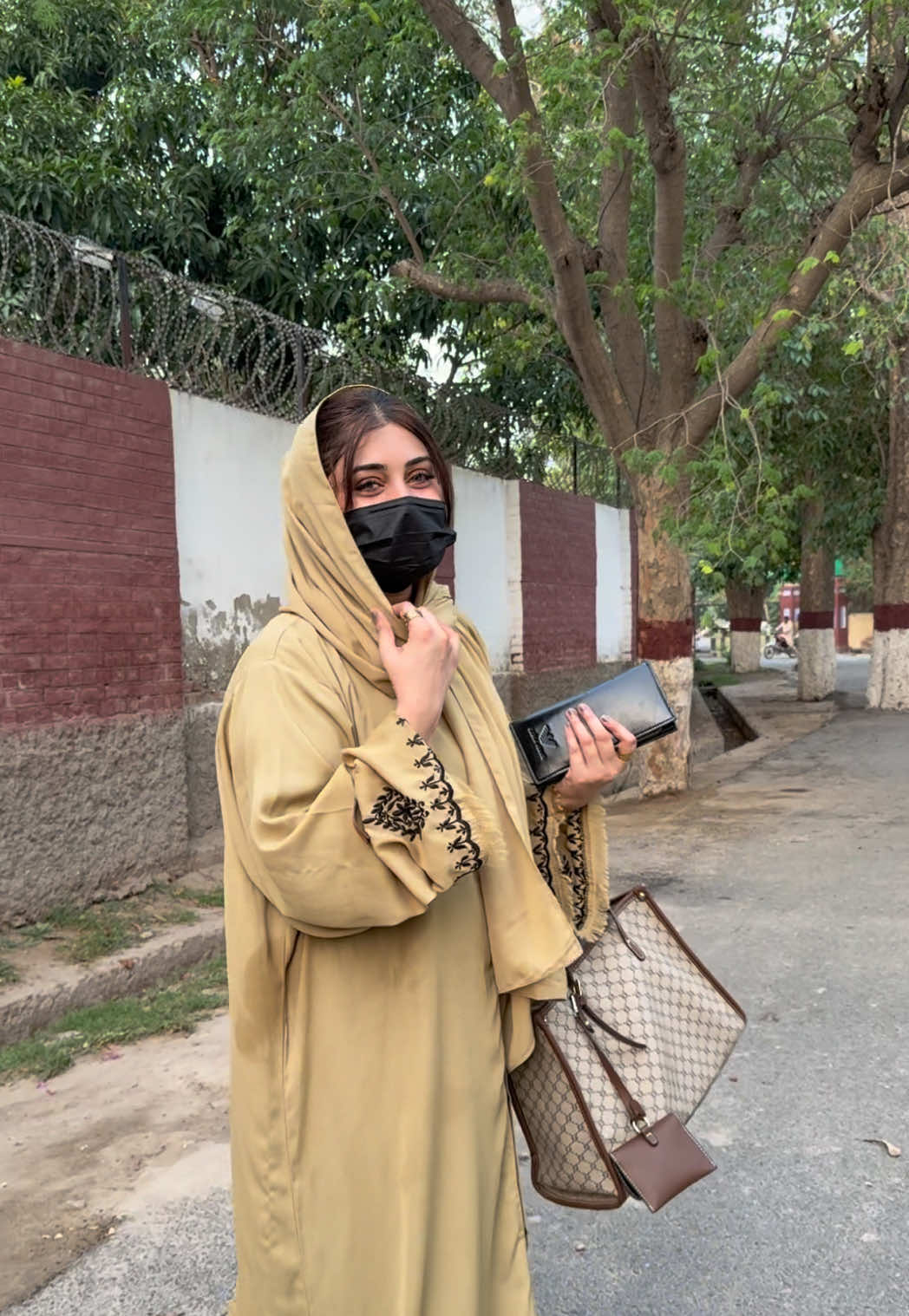@Zooiii Baloch