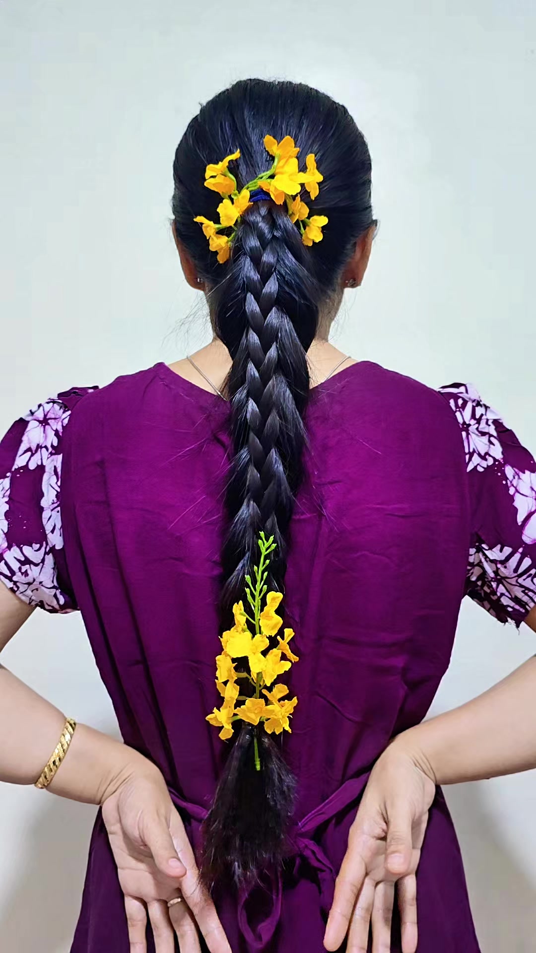 @တီလေးကြိတ်မှန်ဆီ18M