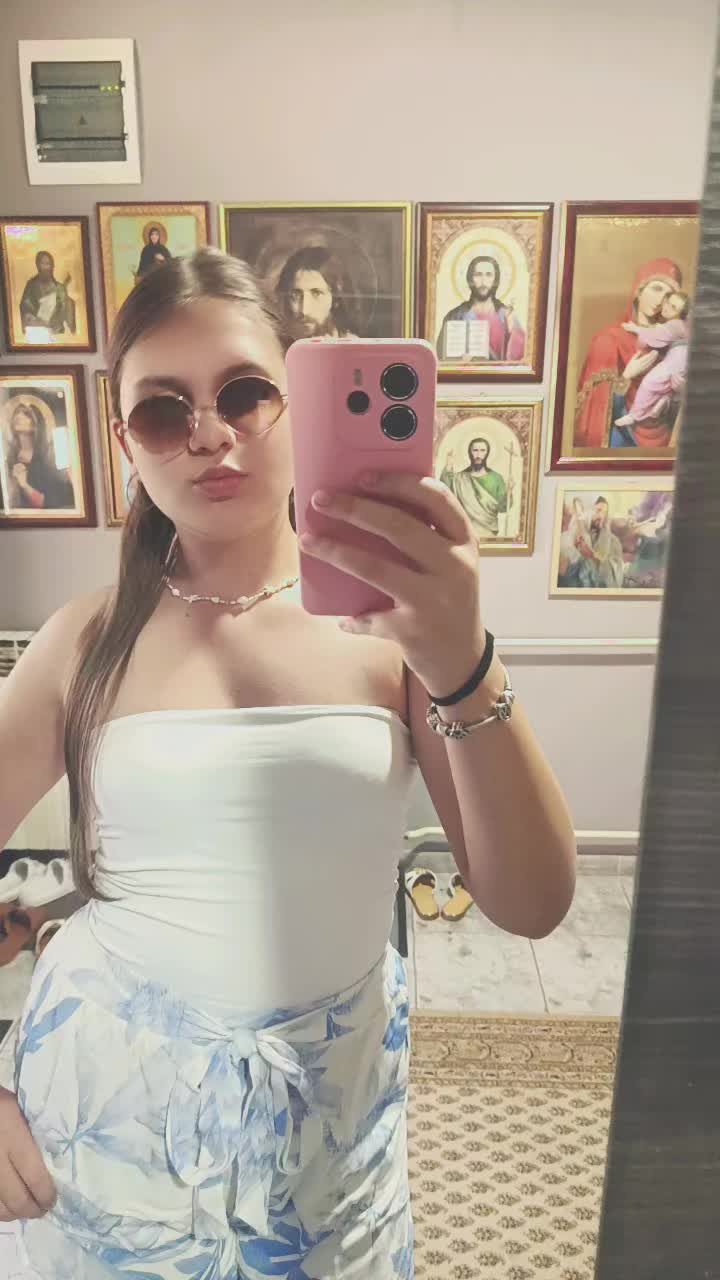 @𝓝𝓲𝓷𝓪🍸