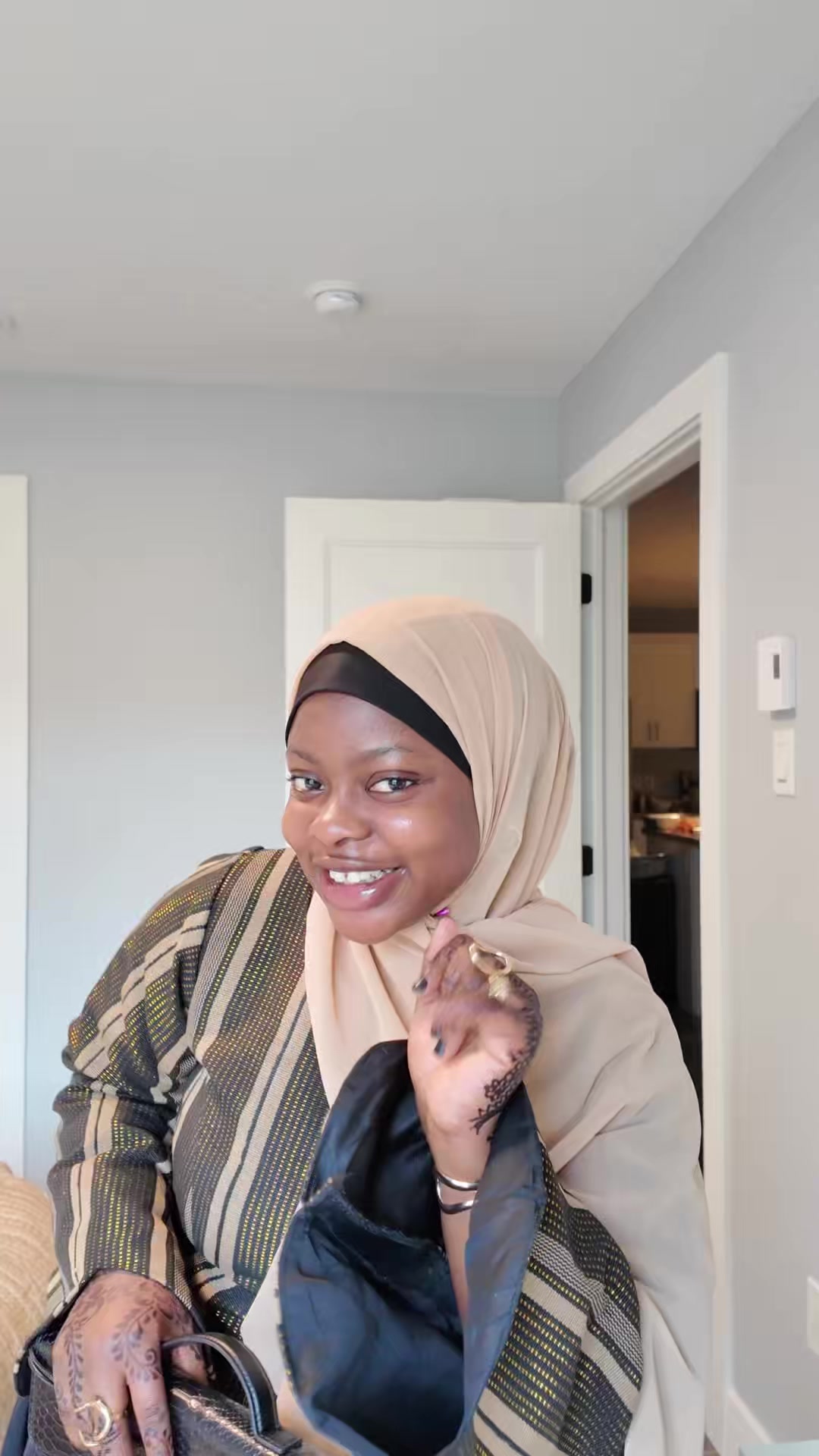 @Aisha.