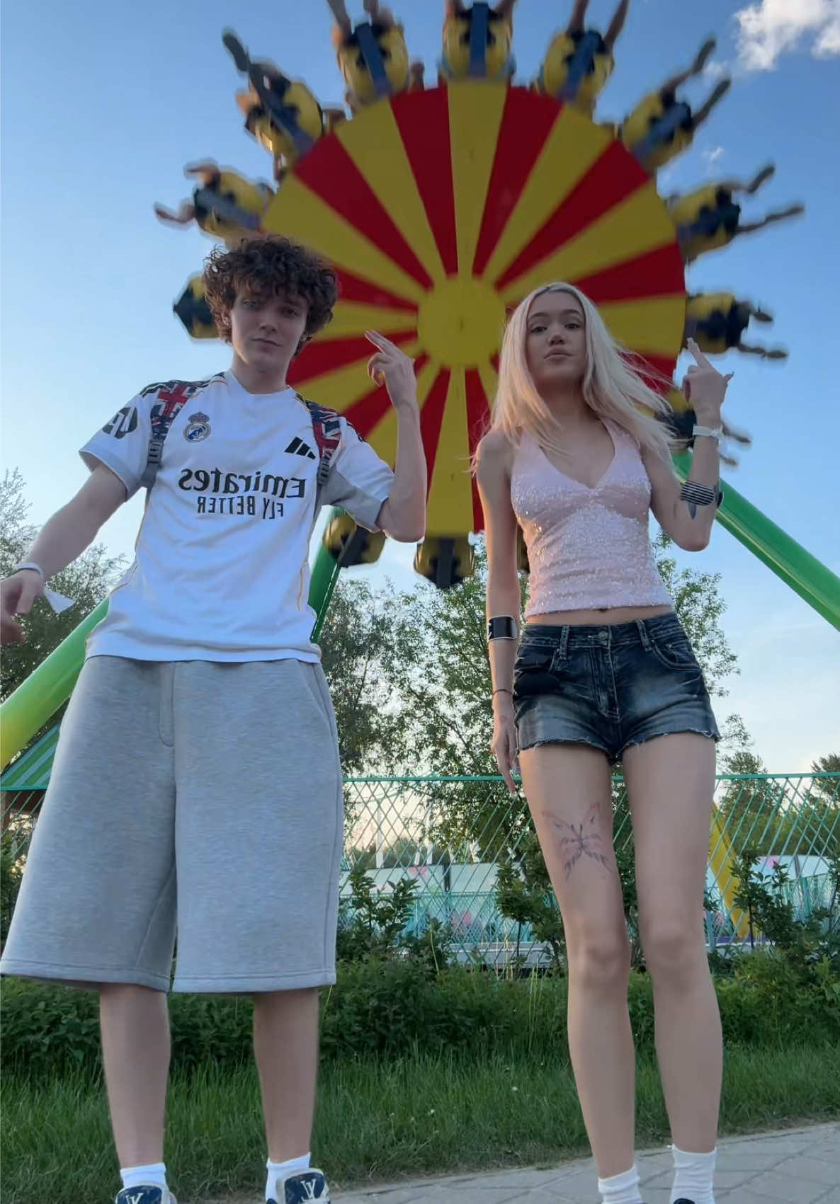 @Поля