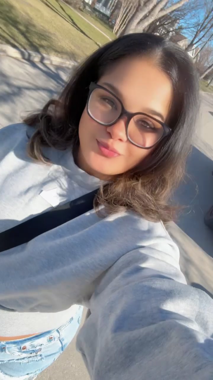 @Lis A๐ฌ๐พ๐จ๐ฆ