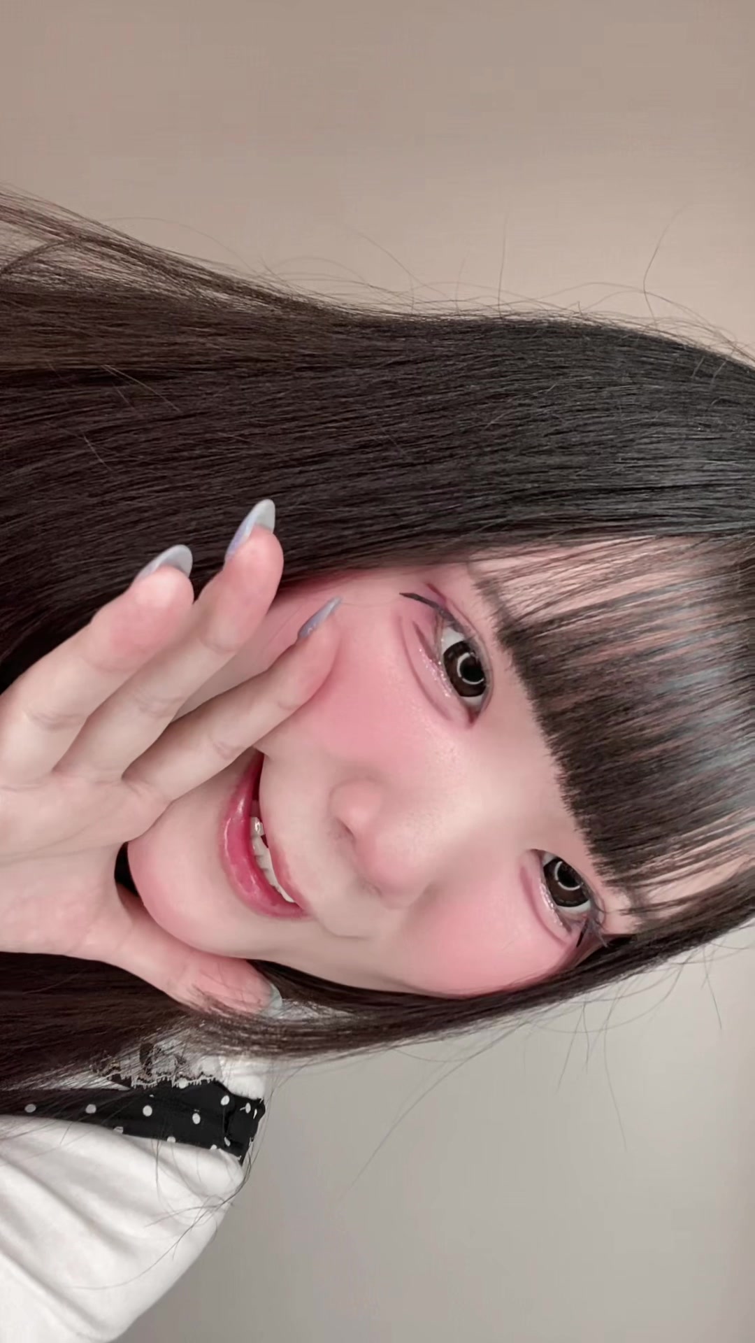 @ゐなな