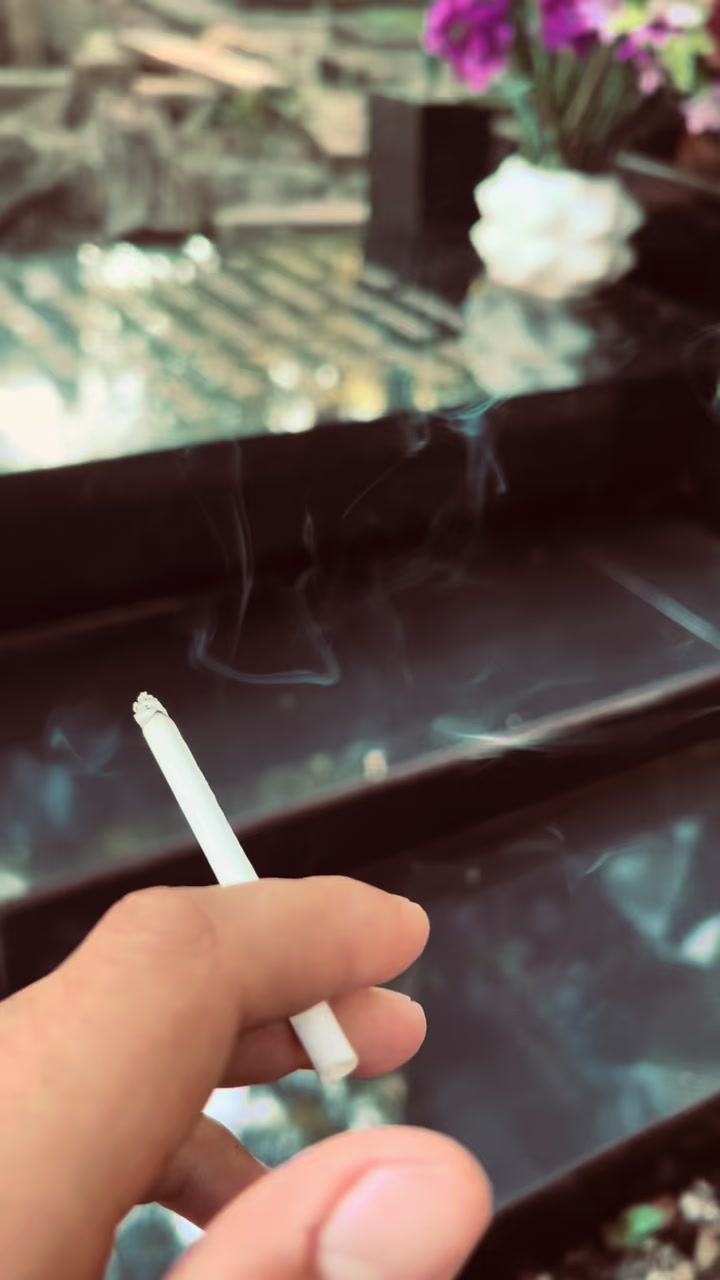 @✵