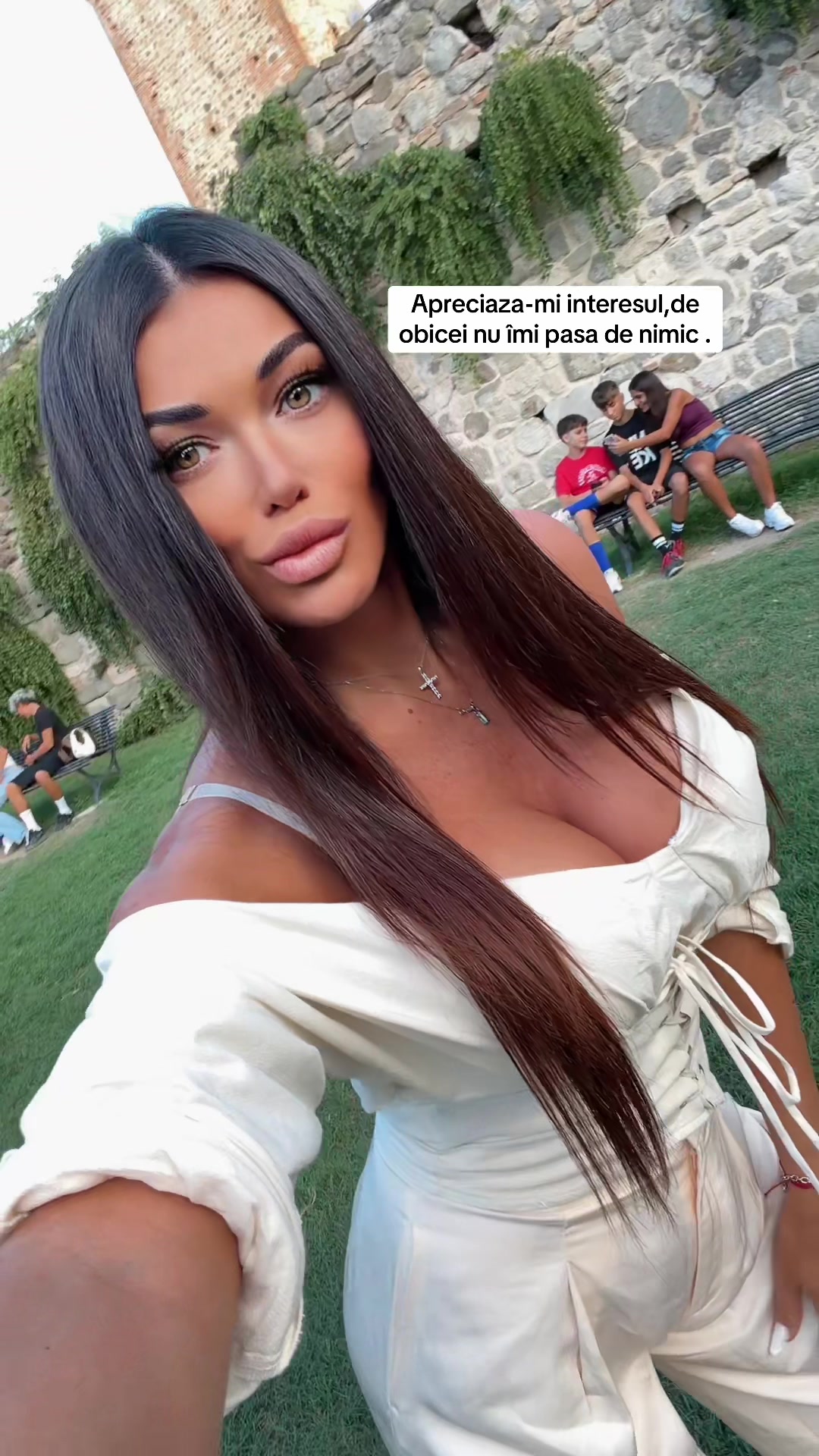 @Valentina