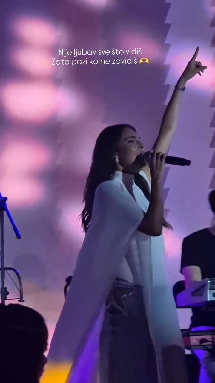 @DzejlaRamovicfan