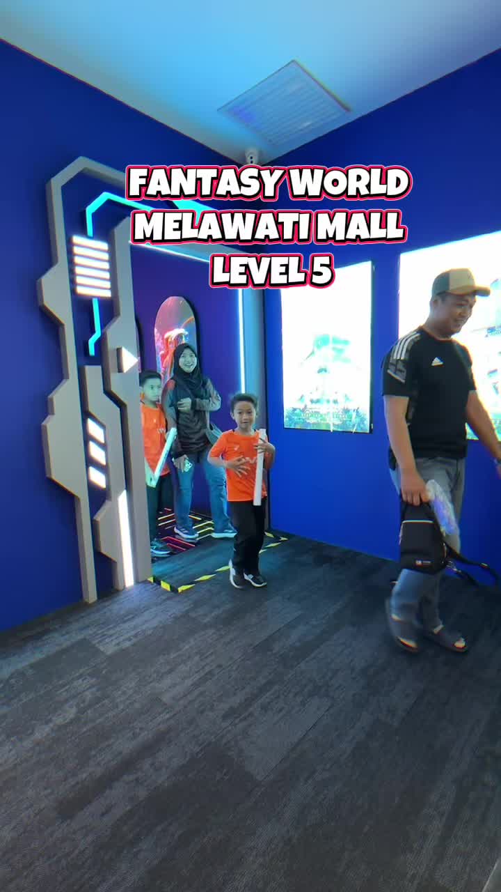@FANTASY WORLD KL