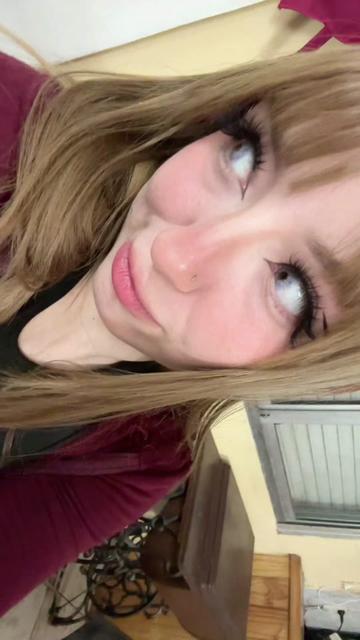 @neekoliinaa