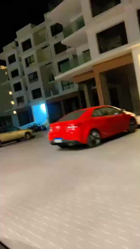 @دنيا فرغلي