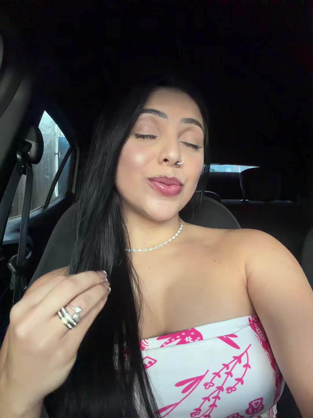 @j0yc___