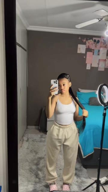 @_𝓉𝓈𝒽𝓌𝒶𝓃𝑒𝓁.𝑜