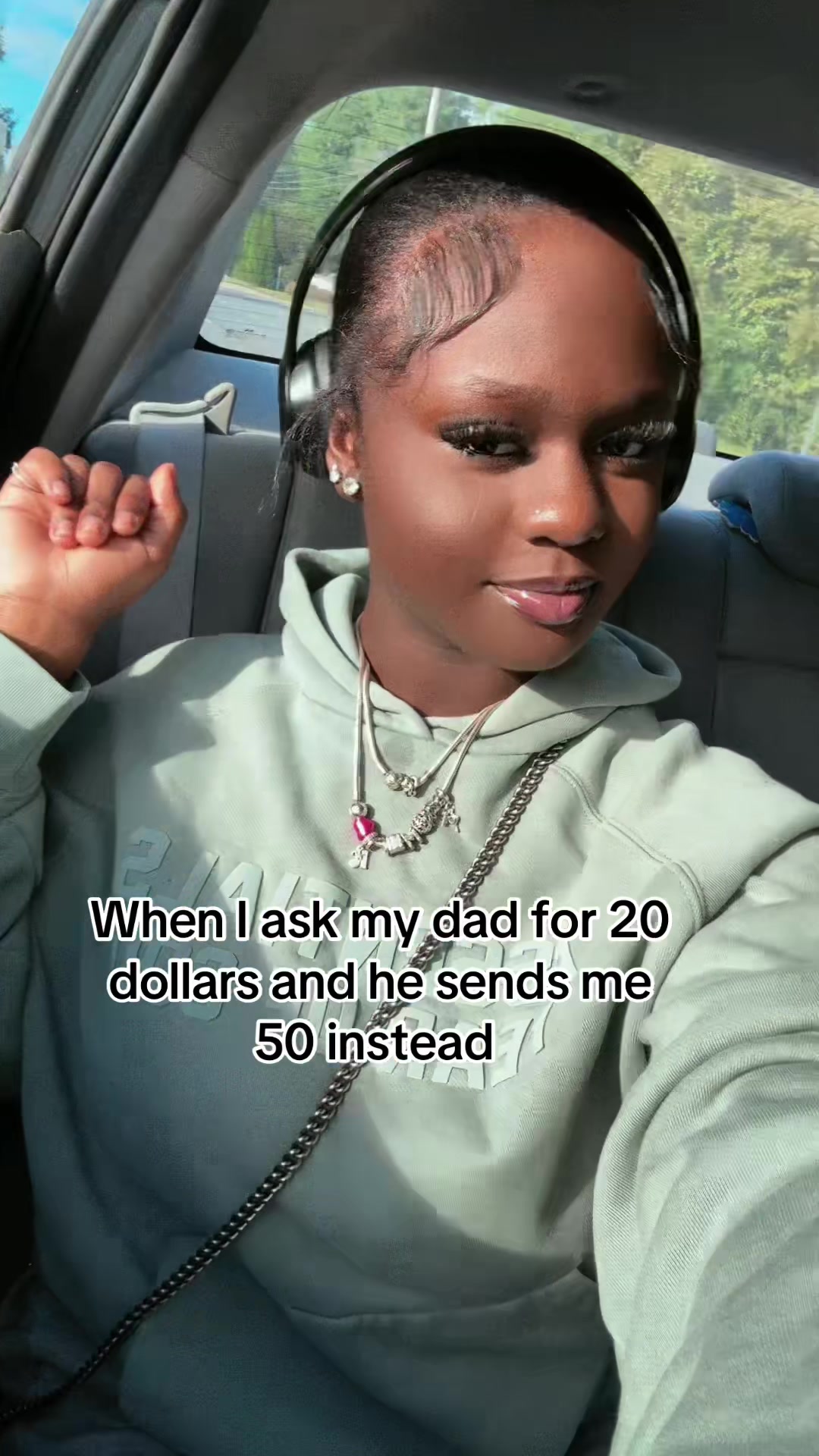 @8moyo