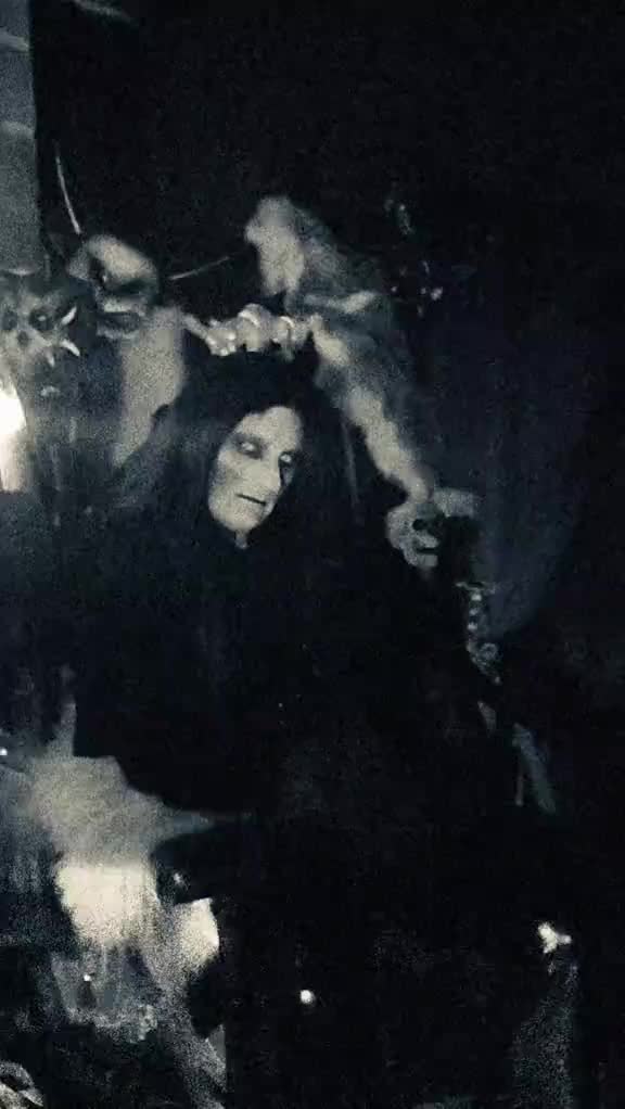 @DarkWonderland