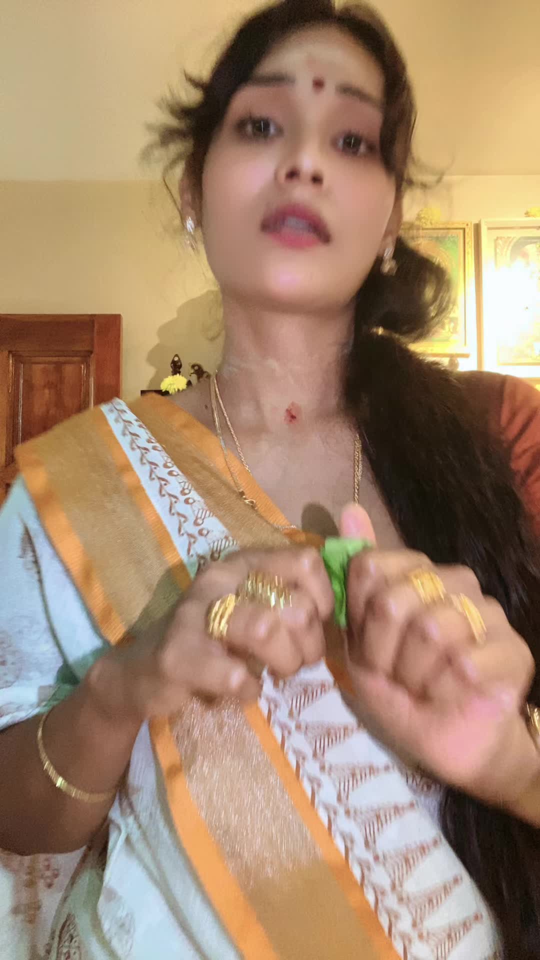 @Mahalaxhmeyh_maha