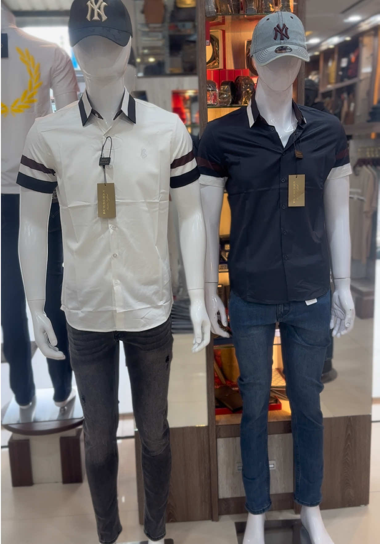@Ultr4 store