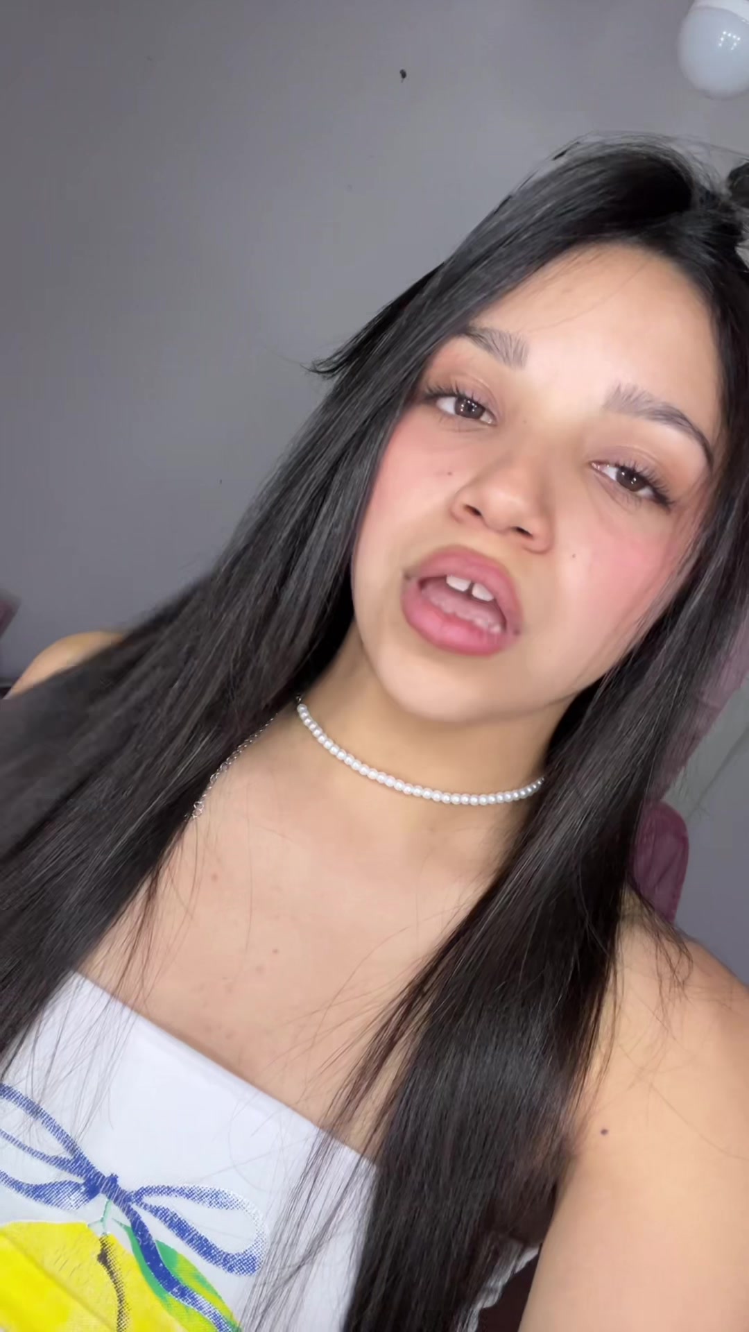 @Abril