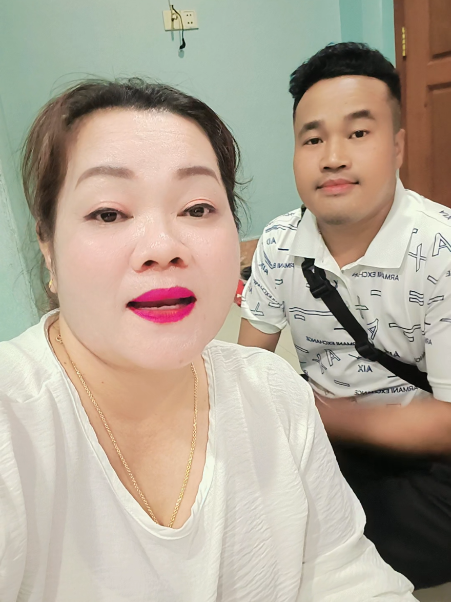 @HUNSARATH - ហ៊ុនសារ៉ាត់