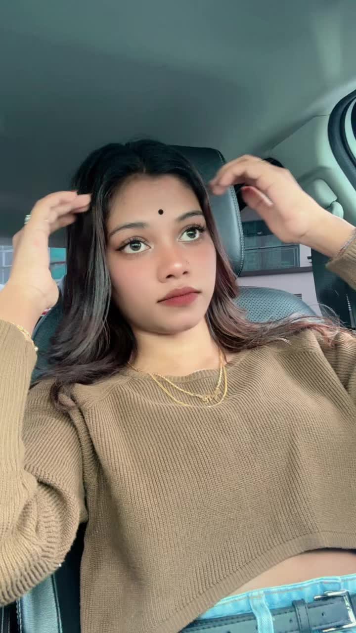 @PRIYA🧚🏻&zwj;♀️