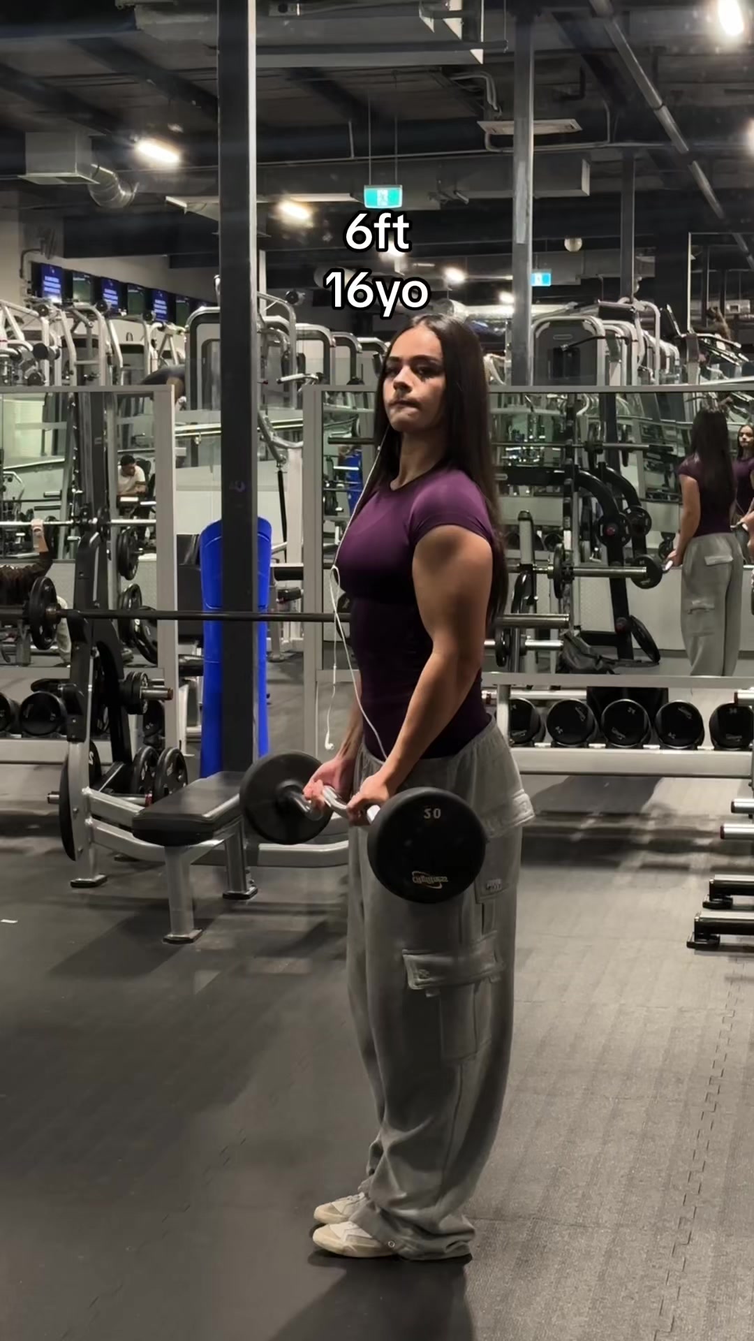 @Barbell brunette