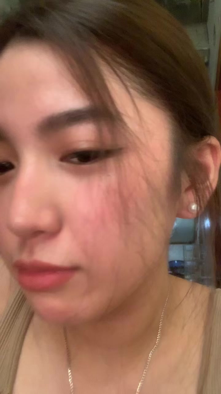 @ella.