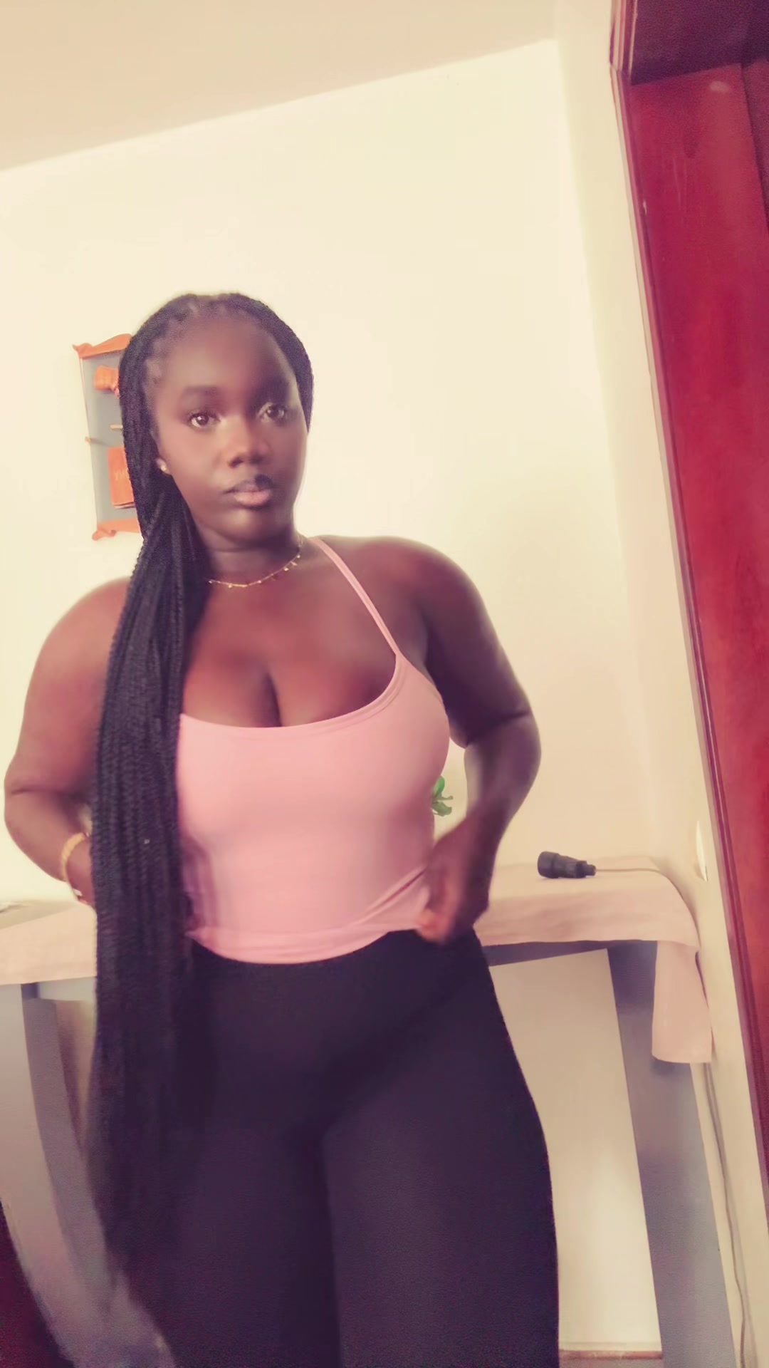 @𝑀𝒶𝓇𝒾𝑒-𝒹𝑒𝓈𝒾𝓇𝑒𝑒🇬🇭