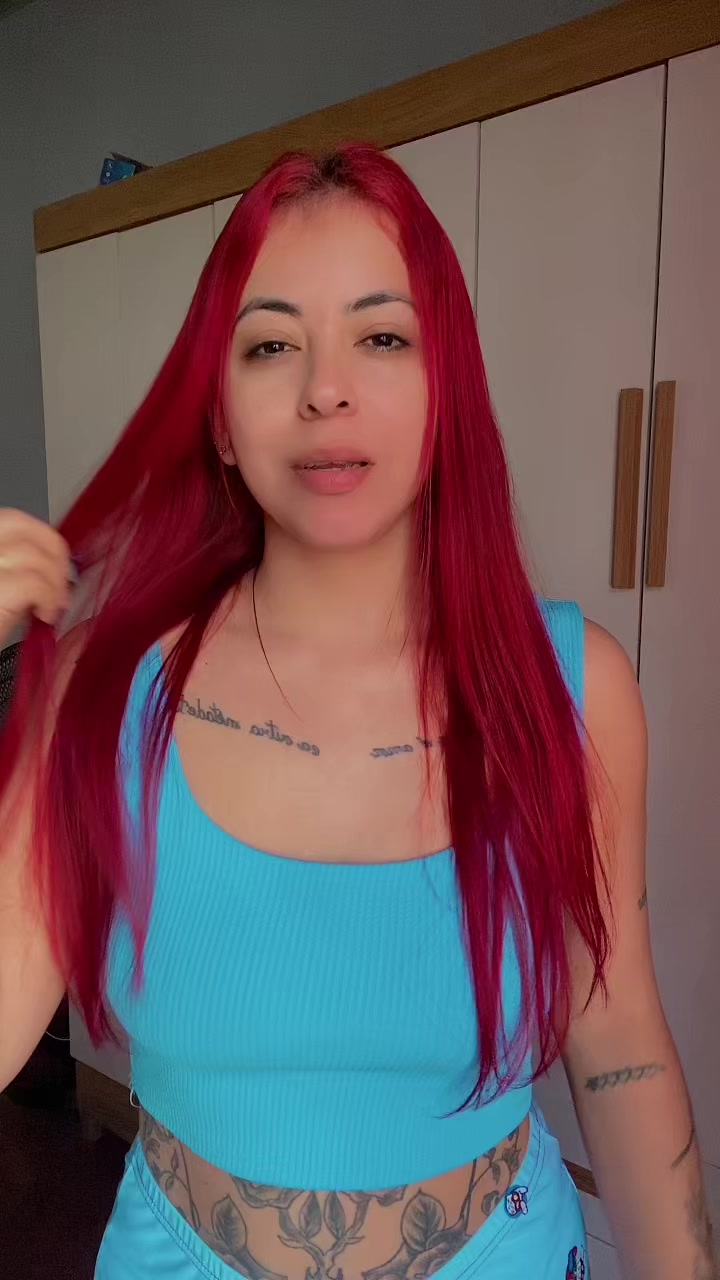 @jhenii_freitas