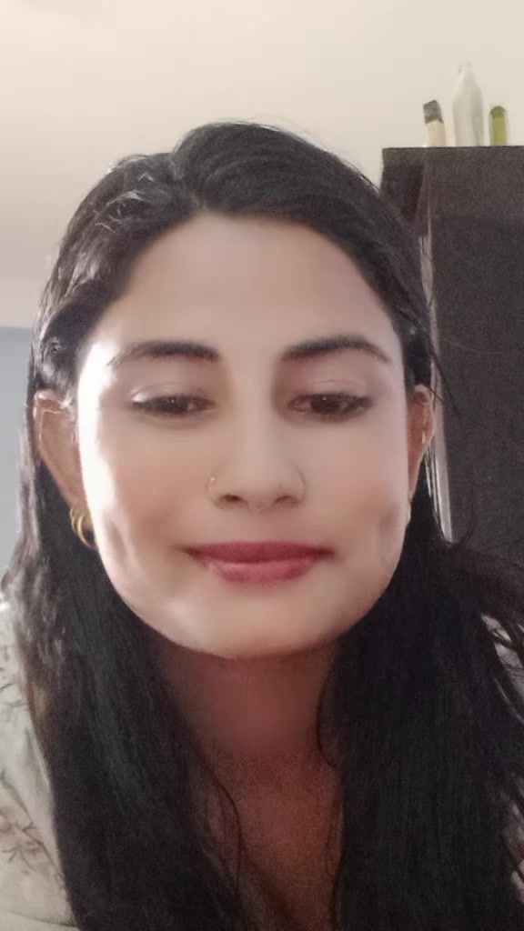 @Naina Kc915