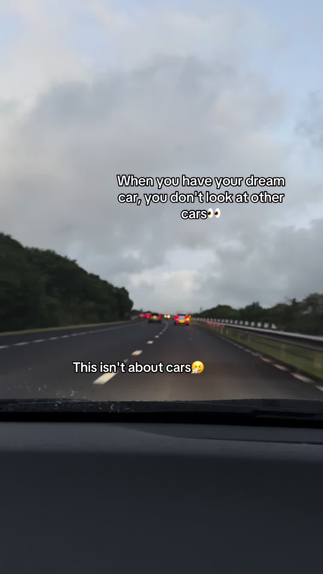 @Esha👑