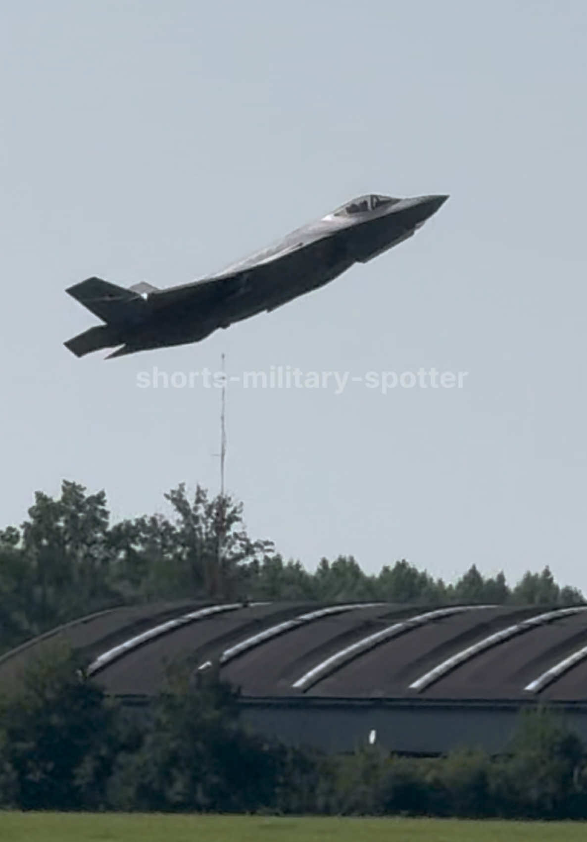 @shorts-military-spotter