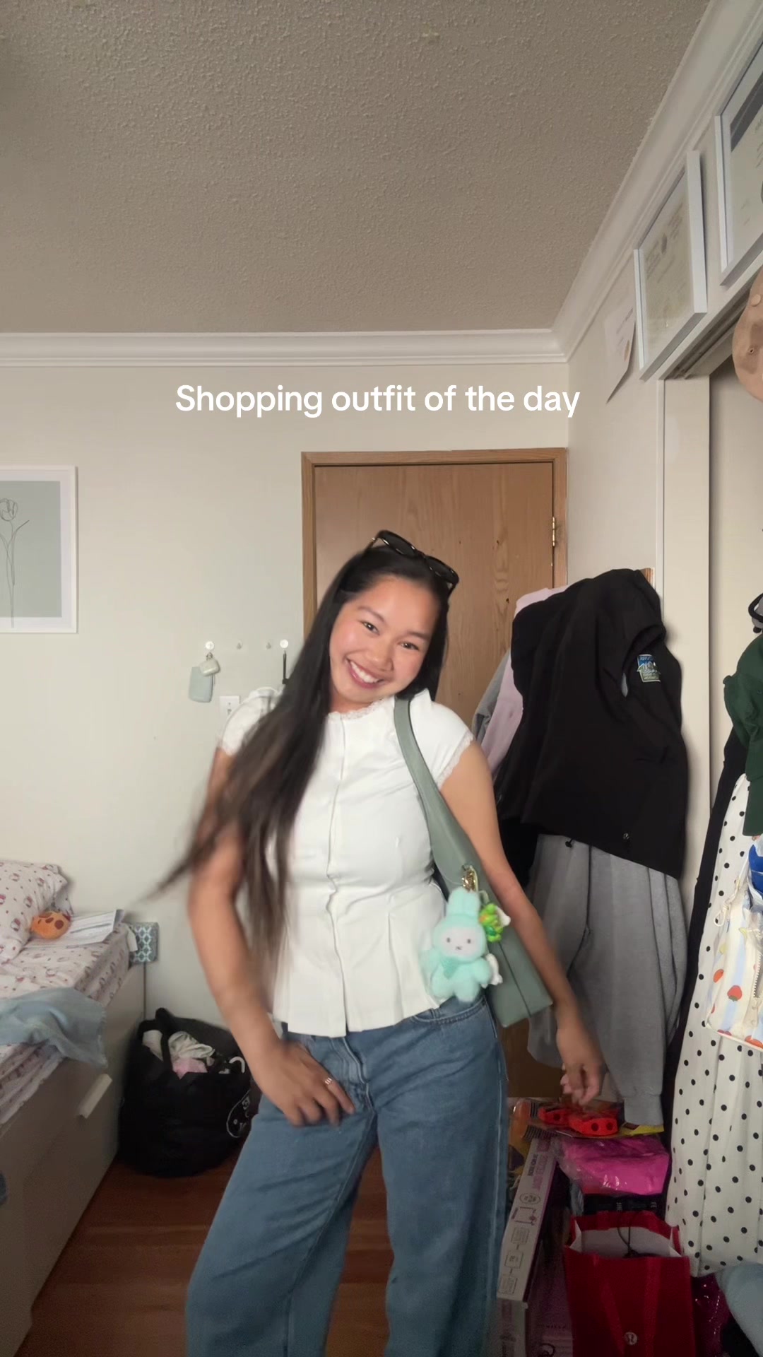 @christine -lifestyle & outfits