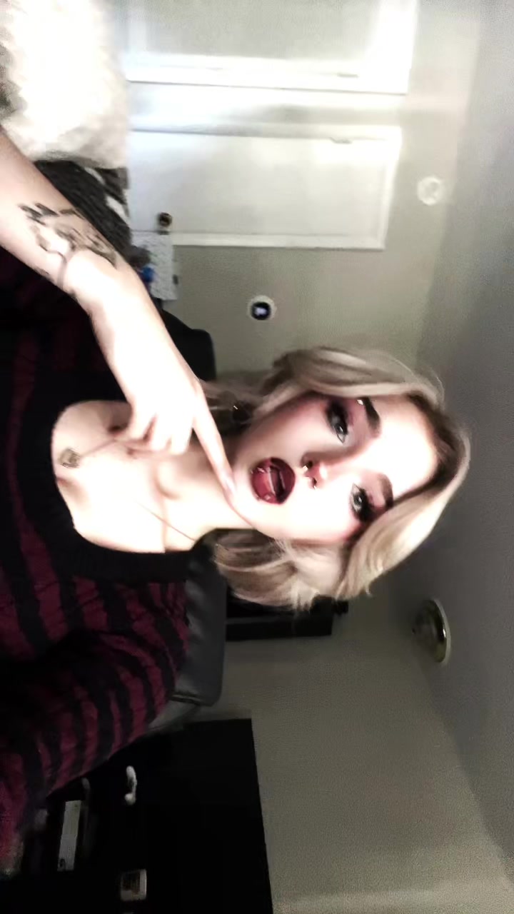 @k <3