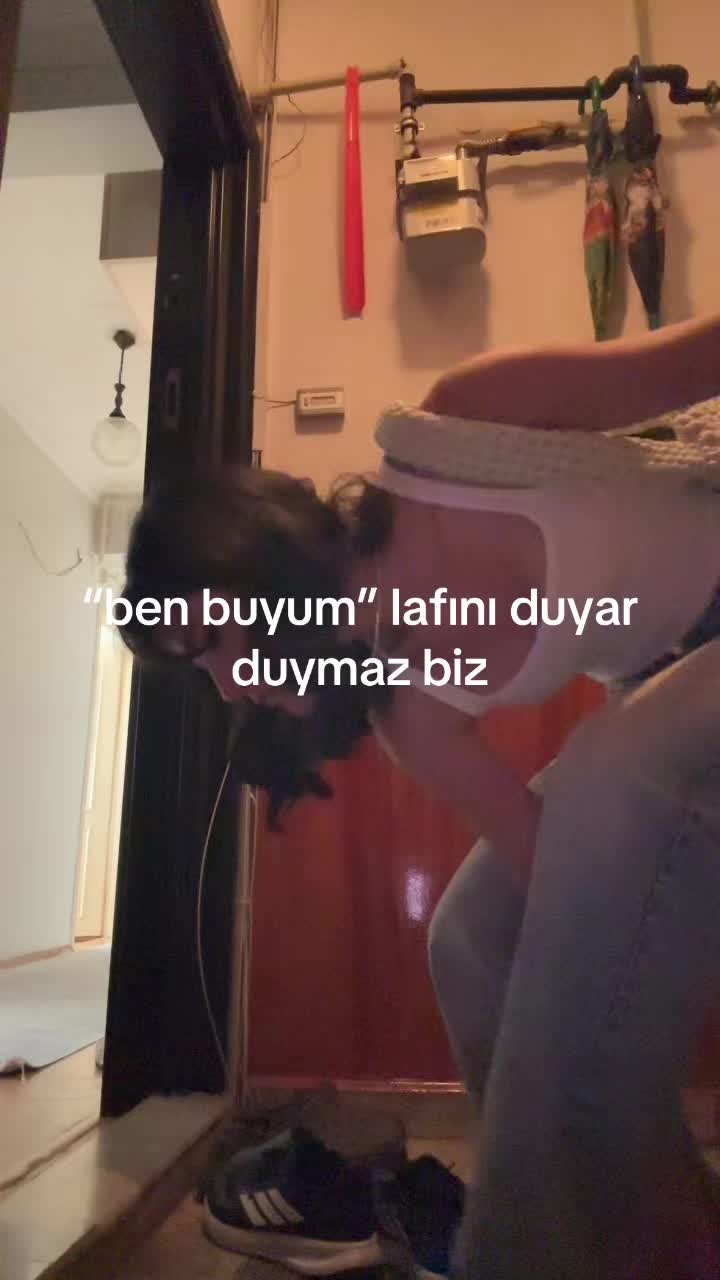 @herhangi bir kadın