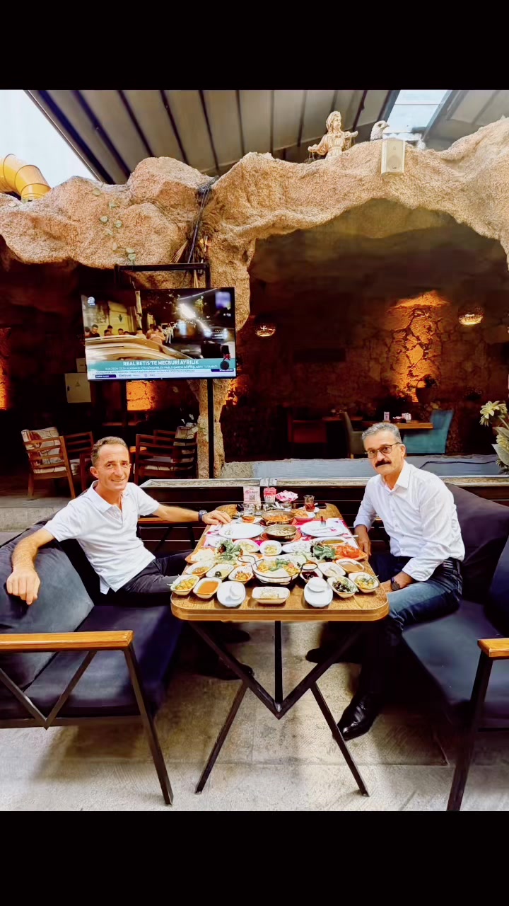 @Sadece sabredin🇹🇷👑🇹🇷