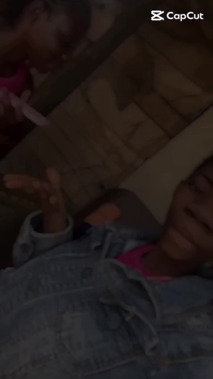 @𝓔𝓢𝓣𝓗𝓔𝓡🍃🥹💕