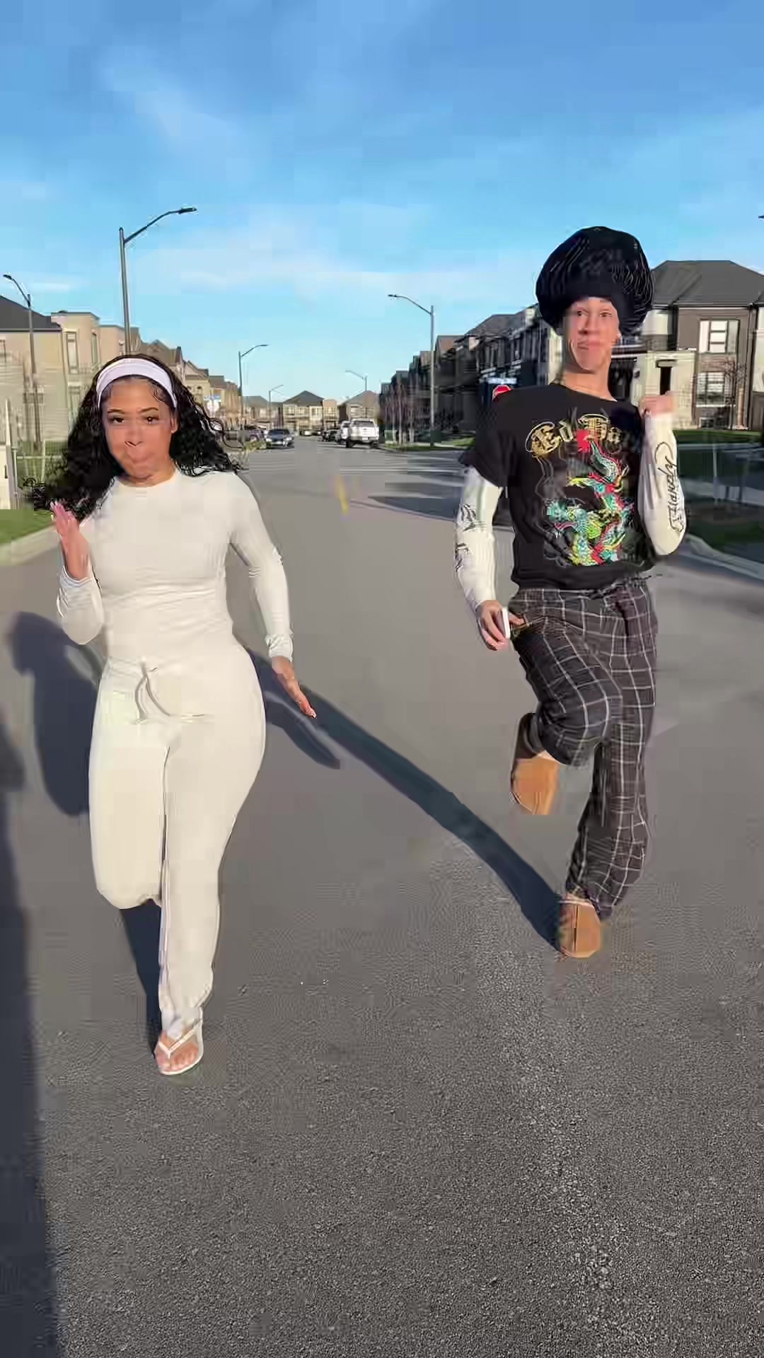 @Lataviiaa