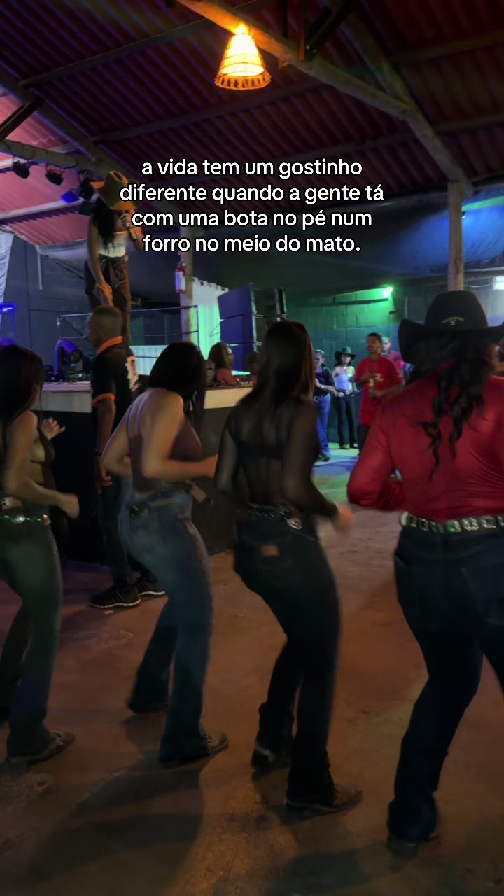 @Nayla0