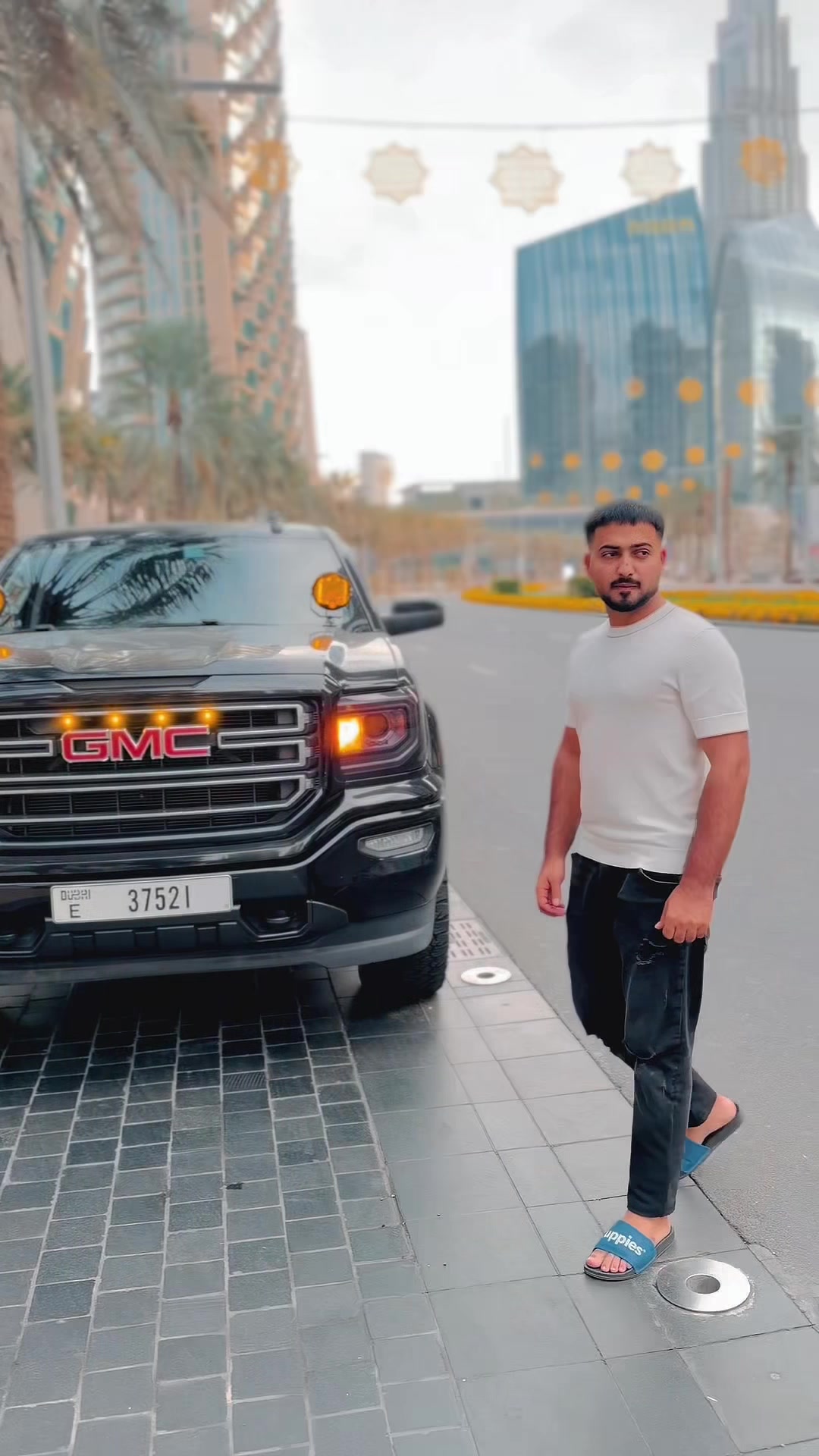 @Hassan bhalli