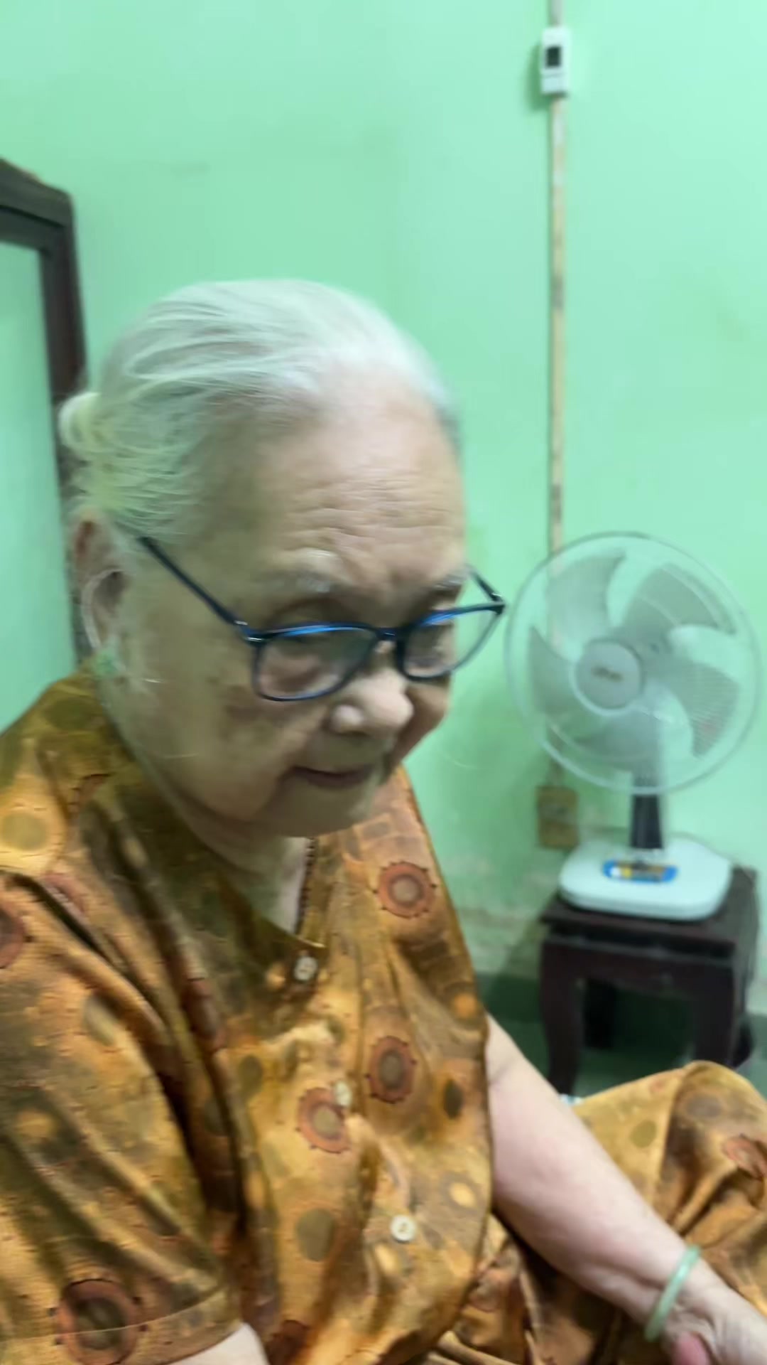 @Nguyễn Hồng Thủy