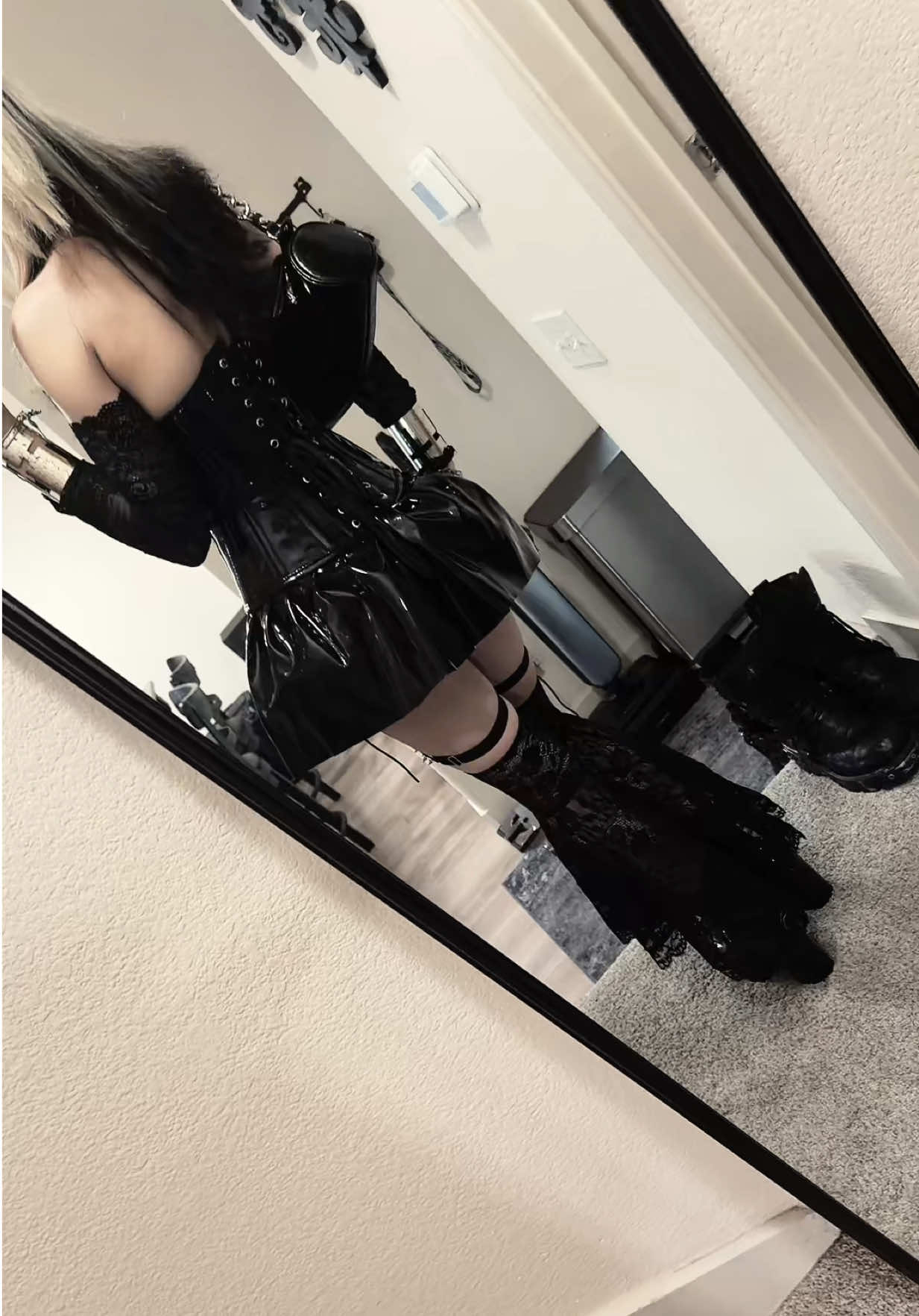 @โ
๐๐๐ ๐ฆ๐ข โ