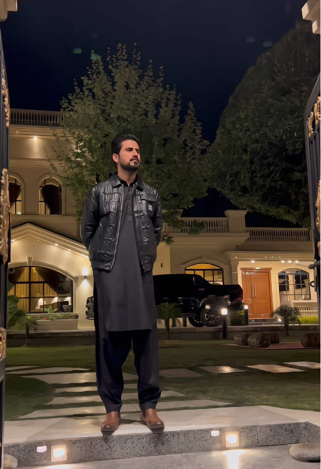 @Elyas Ghanizai