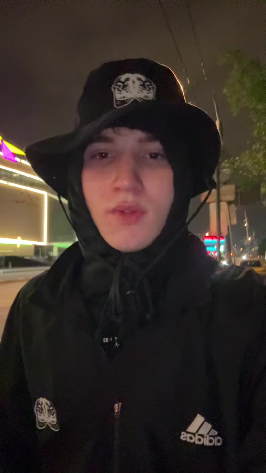 @123