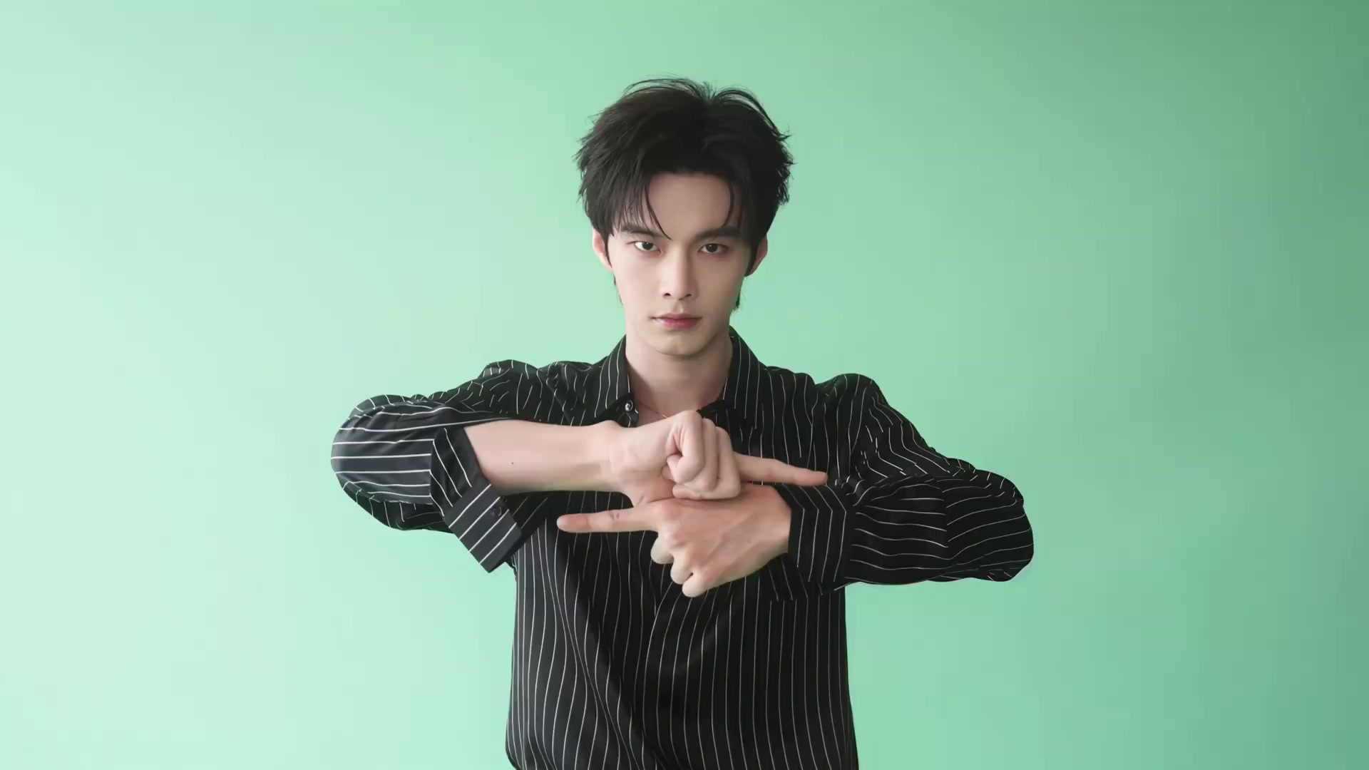 @🦈何与💙HEYU🦈