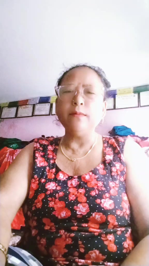 @संगिता थीङ