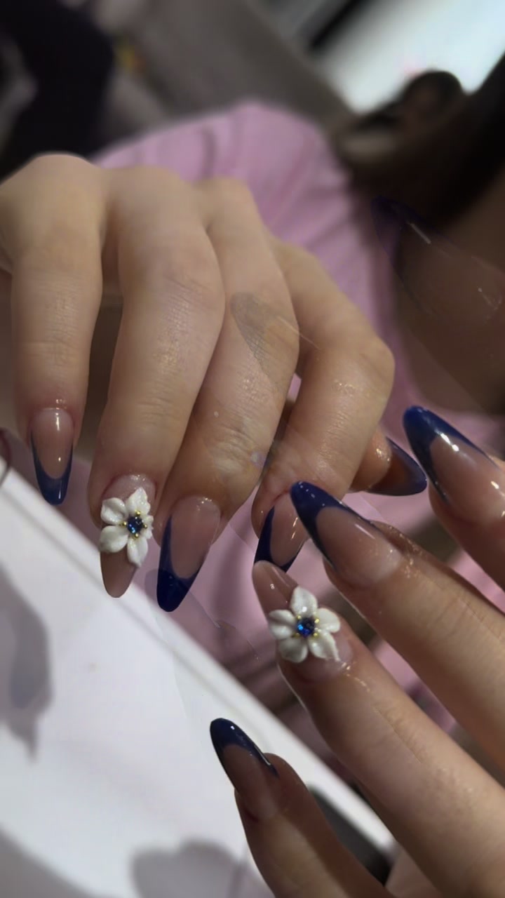 @gulum__nails_