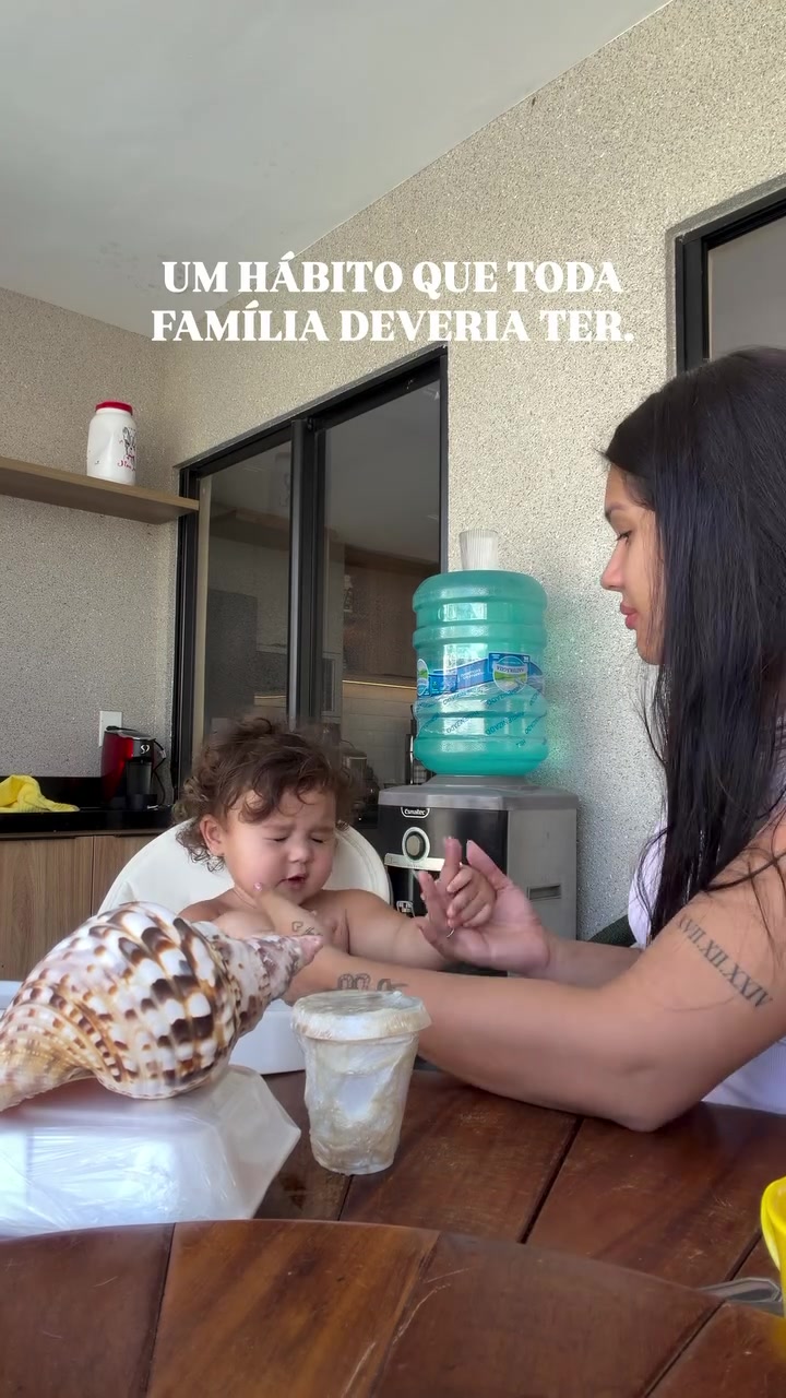 @Ayarla Souza