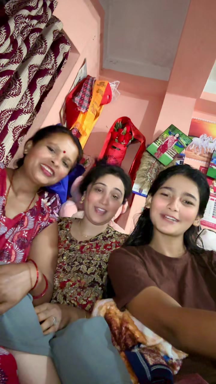 @Miss_Adhikari🦋