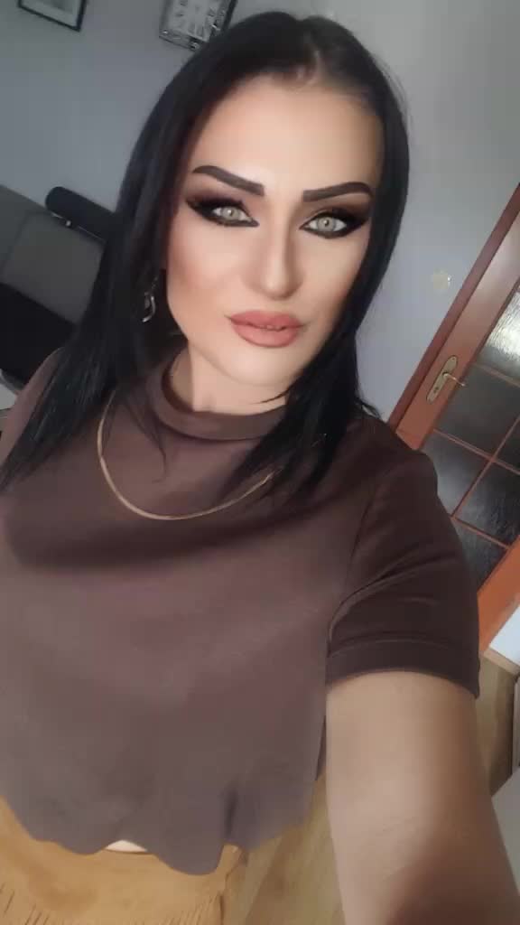 @monisia85❤❤❤