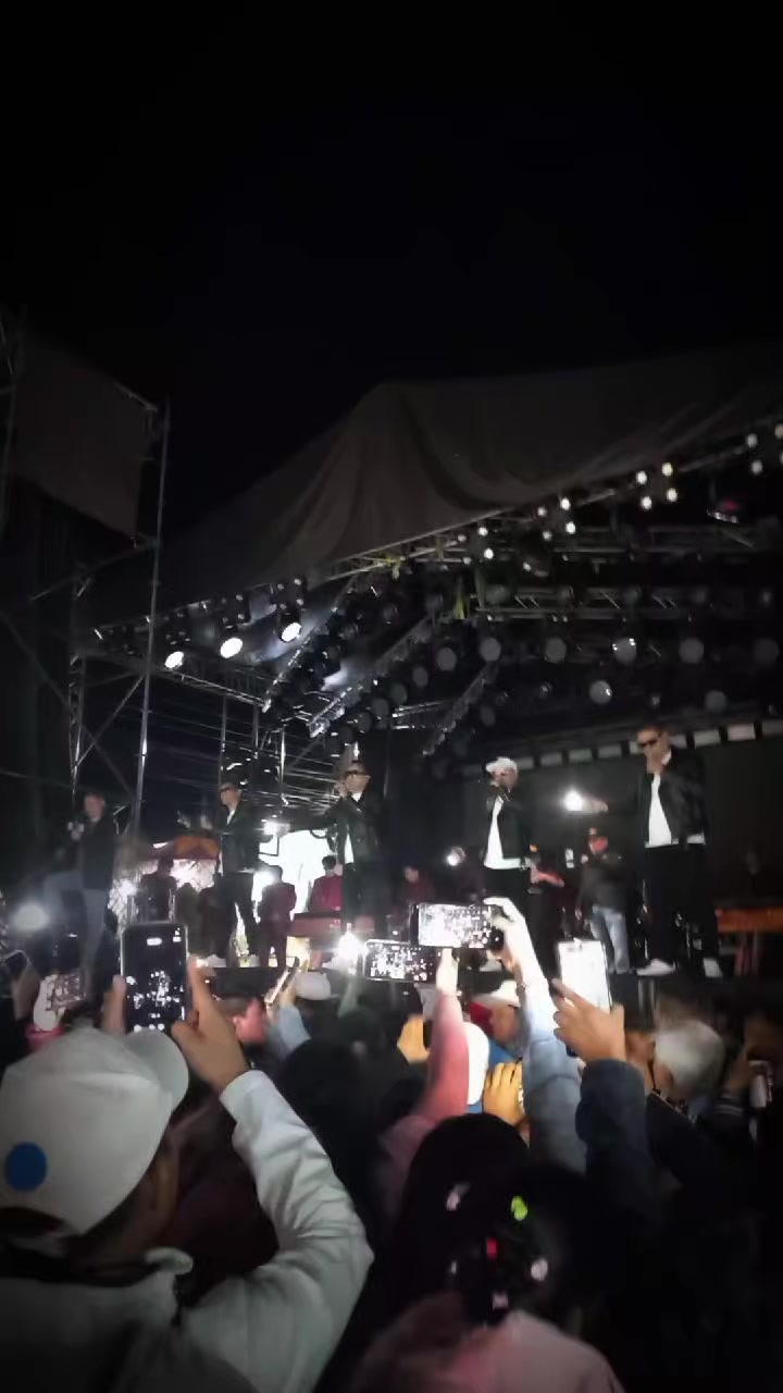 @AvilCh Jos&eacute;