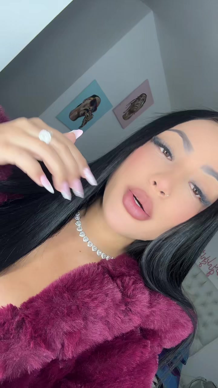 @Valeria🧸